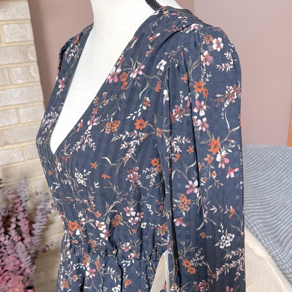 TULAROSA Dee Dee Mini Dress in Navy Blue Floral Print - Picture 4 of 9